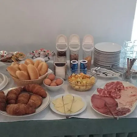 Tiziana Garni 2*