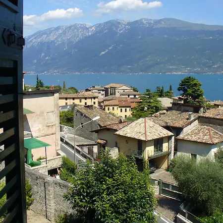 Tiziana Garni Gargnano